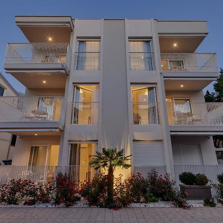 Villa Anchor Baška Voda エクステリア 写真
