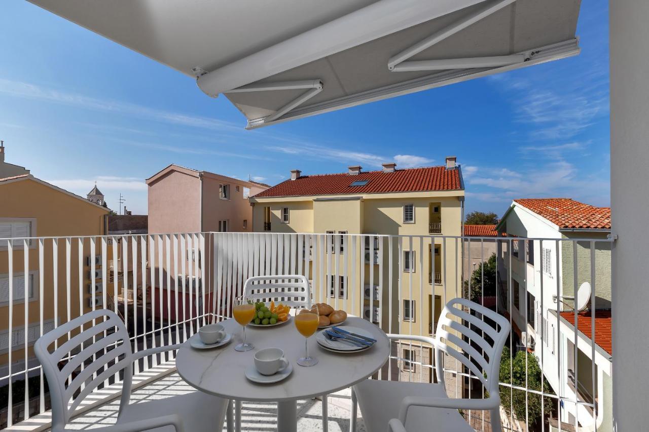 Villa Anchor Baška Voda エクステリア 写真