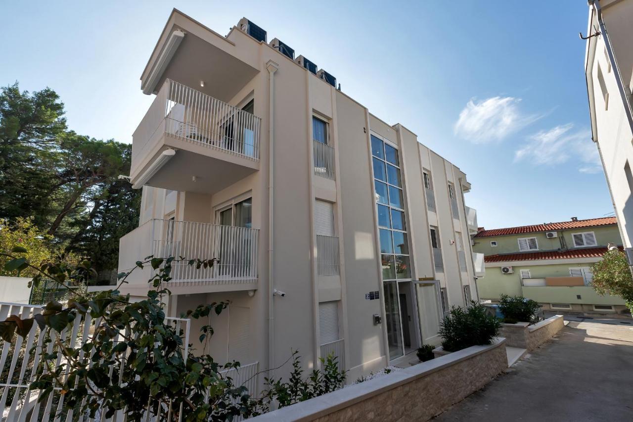 Villa Anchor Baška Voda エクステリア 写真