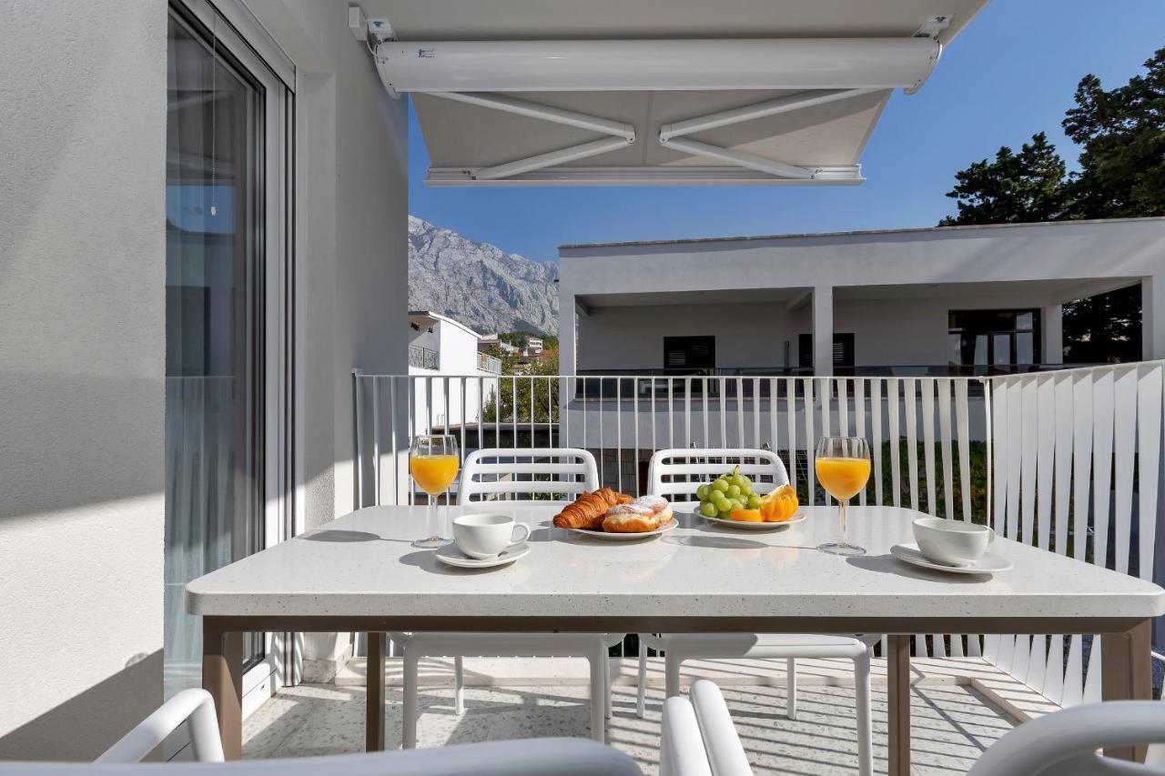 Villa Anchor Baška Voda エクステリア 写真